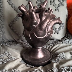 Ashland Black Heart Resin Vase